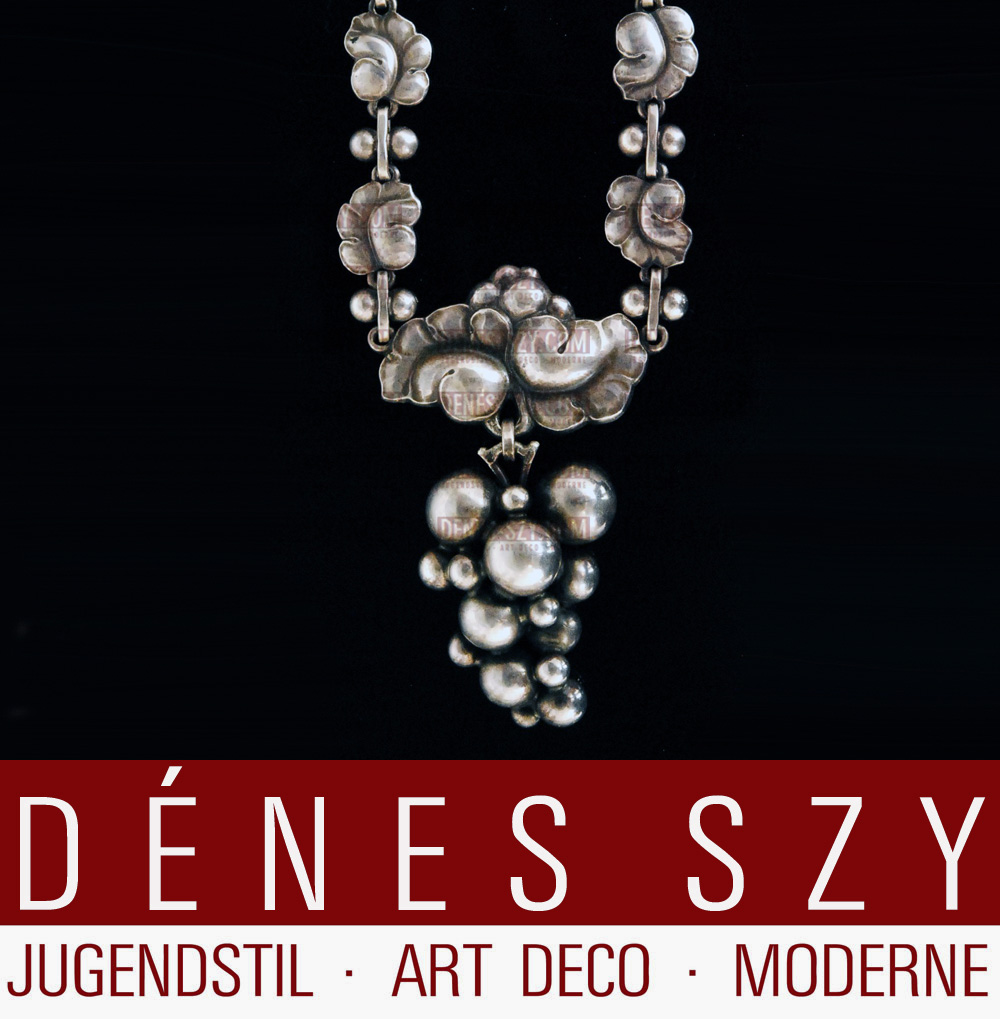 Georg Jensen Trauben Halskette 96 A und Trauben Anhänger 217