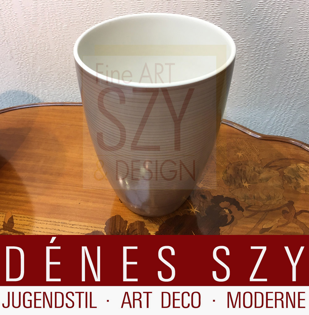 KPM Berlin Porzellan BECHERFORM VASE aus technischer Form, Ausführung 1953