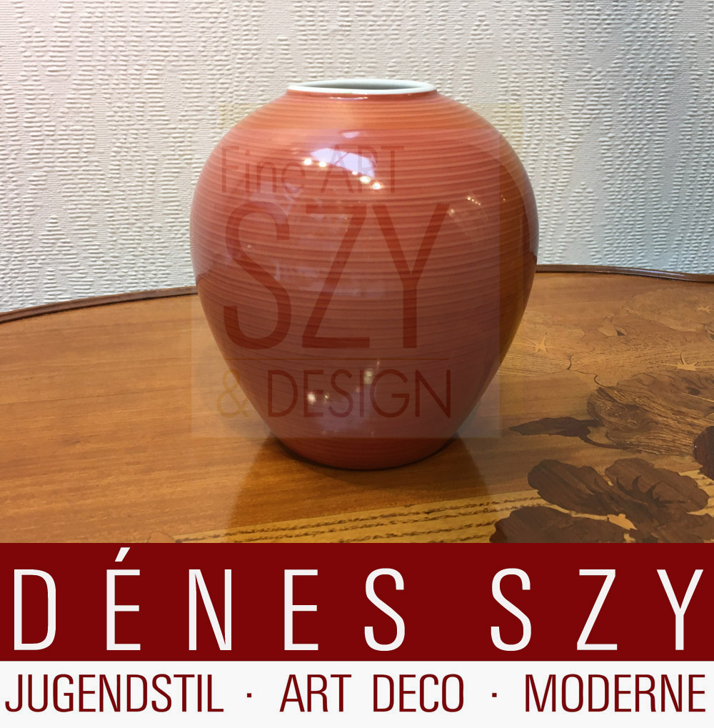 KPM Berlin Porzellan EIFORMVASE, Entwurf: Siegmund Schütz 1938KPM Berlin Porzellan EIFORMVASE, Entwurf: Siegmund Schütz 1938