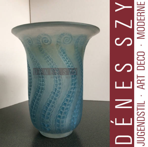 Vase en verre modèle "Meduse" de 1921, Verre Art Déco Français, Exécution: René Lalique 1860-1945, France