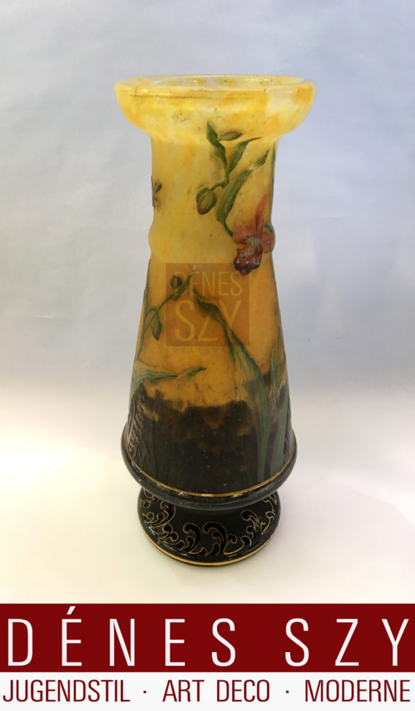 Daum, Ecole de Nancy 1900, Cameo Glass Vase