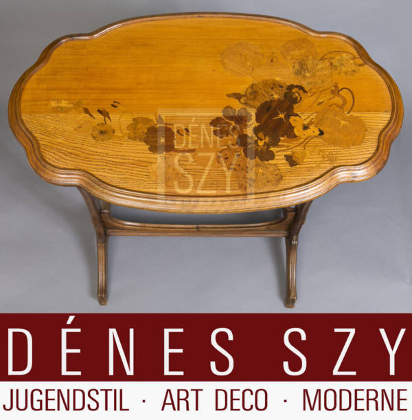 Zierlicher Intarsien Beistell Tisch aus Edelholz, signiert Emile Galle um 1900