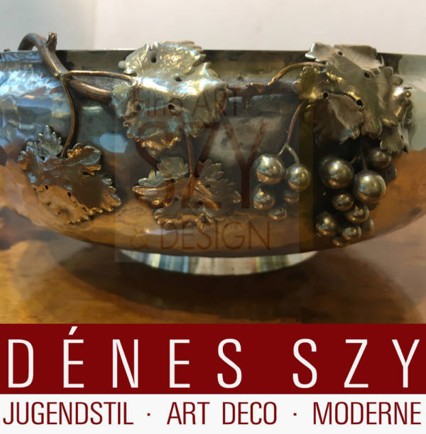 Mixed metal bowl with japanesque decor, Design and execution: Gorham Company, Providence / Rhode Island USA, 1882, sterling silver and mixed metal