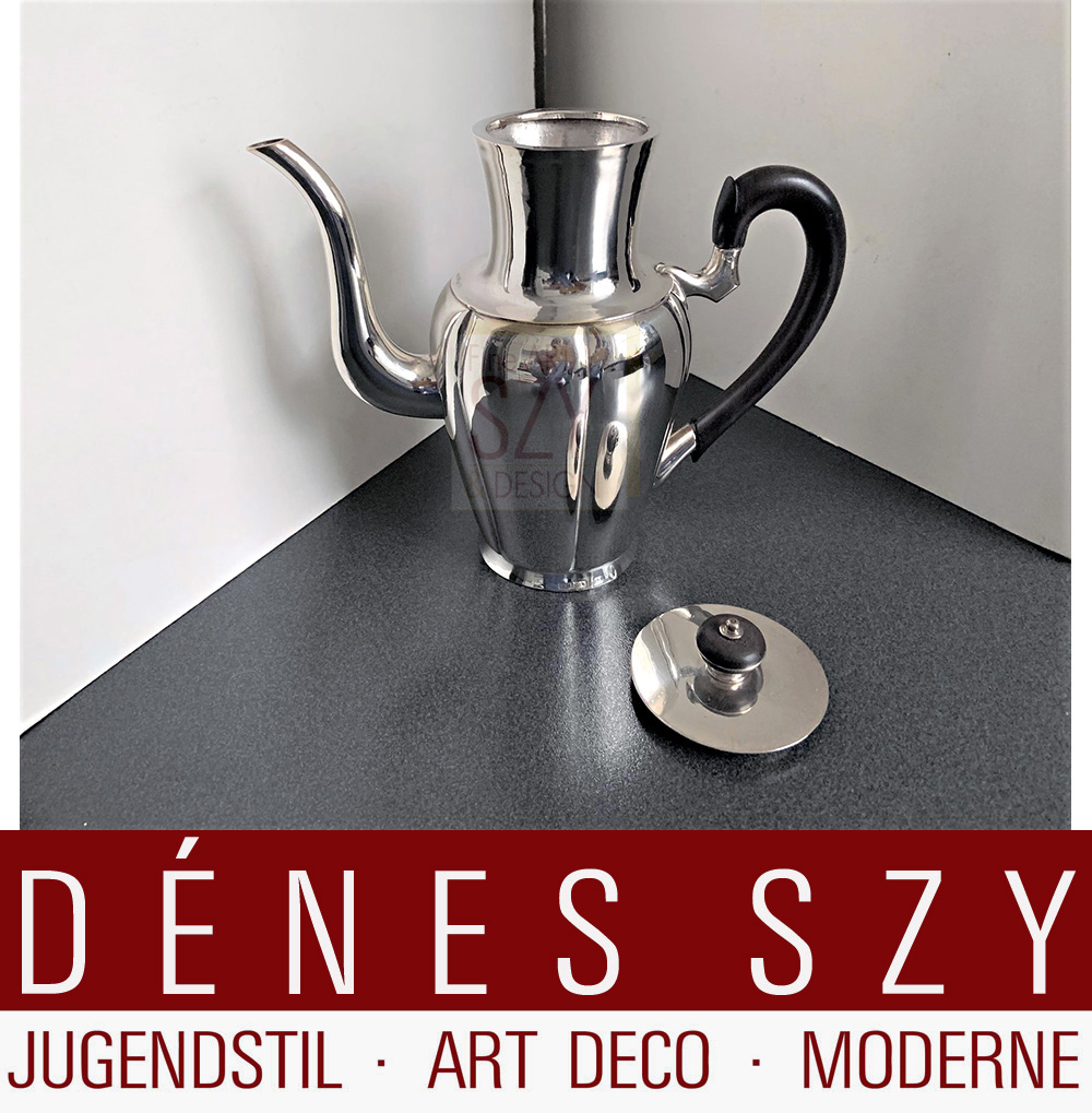 Small classicist coffee pot silver 750s, master Fischer, Neustrelitz 1790-1800