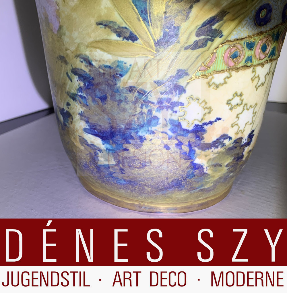 Vaso in ceramica Art Nouveau, Disegno e pittura: Nikolaus Kannhäuser, Esecuzione: Amphora-Werke Riessner, Stellmacher & Kessel, Turn Teplitz, Boemia, Austria ca. 1900