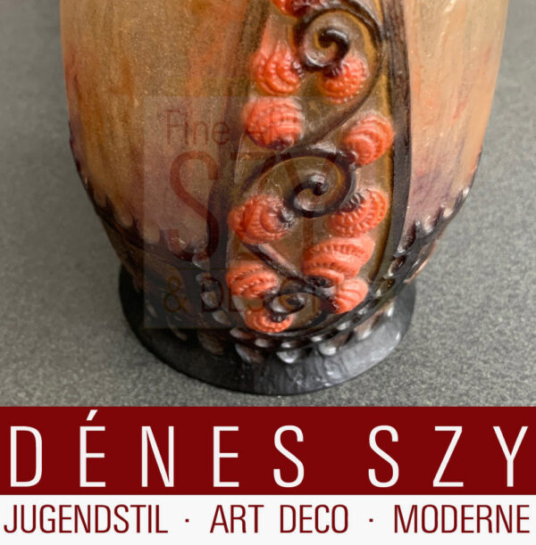 Französische Art Deco pate-de-verre Glas Vase, Entwurf und Ausfuehrung: Glaskoerper, Glaspaste (formgeschmolzen) von GABRIEL ARGY-ROUSSEAU (1885-1953)