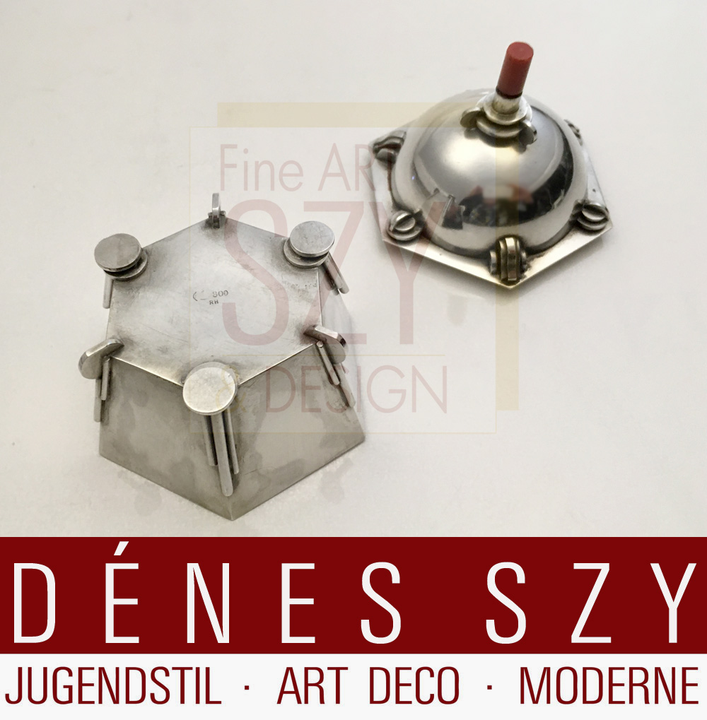 Scatola decorativa esagonale Bauhaus con pomello in bachlite, Design ed esecuzione: Germania 1928-30 circa, argento 800 con doratura interna, Circolo di Friedrich Schmid-Riegel, Norimberga, Germania (?)