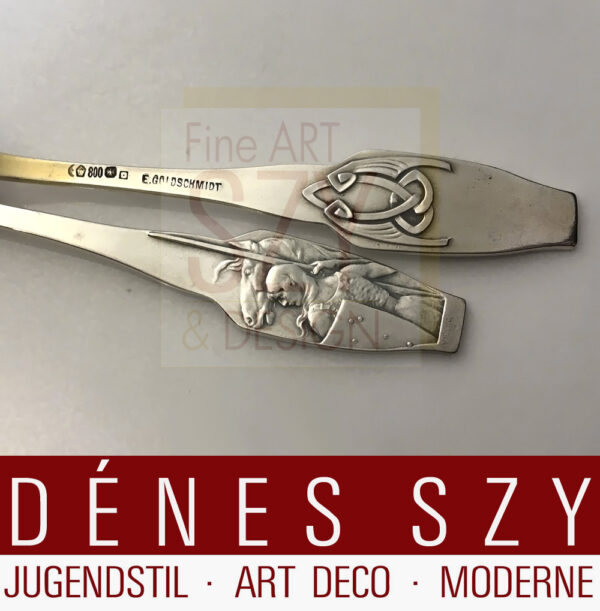 Cucchiaio da gelato, motivo Siegfried, Design: Adolph Amberg 1900, Esecuzione: Peter Bruckmann e figli, Heilbronn, Germania, Argento 800, parzialmente dorato