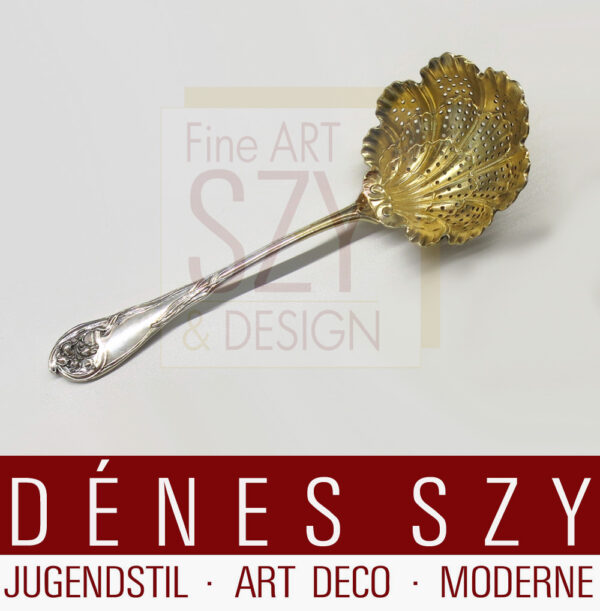 Cucchiaio da spargere in argento parzialmente dorato, per la Fiera mondiale di Parigi del 1900. Modello numero 2401, Modello Iris. Posate d'argento in stile liberty tedesco, Progettazione ed esecuzione: P. Bruckmann e figli, Heilbronn, Germania