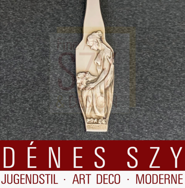 Cucchiaione da servire epoca Art Nouveau, Design: Adolph Amberg 1900, Serie Wagner con motivi delle saghe, opere di Richard Wagner, Esecuzione: Peter Bruckmann e figli Silberwarenfabrik, Heilbronn, Germania, argento 800, expo mondiale 1900