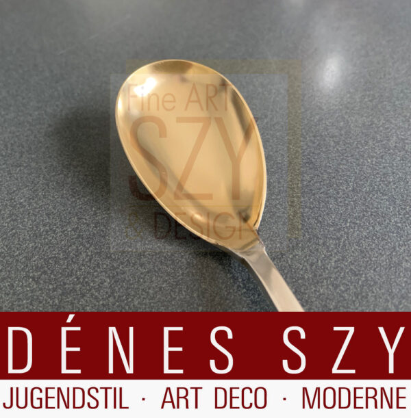 Cucchiaione da servire epoca Art Nouveau, Design: Adolph Amberg 1900, Serie Wagner con motivi delle saghe, opere di Richard Wagner, Esecuzione: Peter Bruckmann e figli Silberwarenfabrik, Heilbronn, Germania, argento 800, expo mondiale 1900