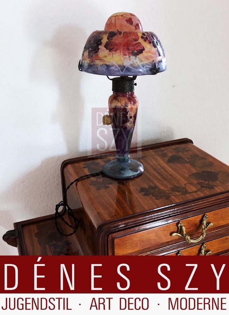 Lampada da tavolo Daum Nancy Art Nouveau, decoro di vino, lumaca,