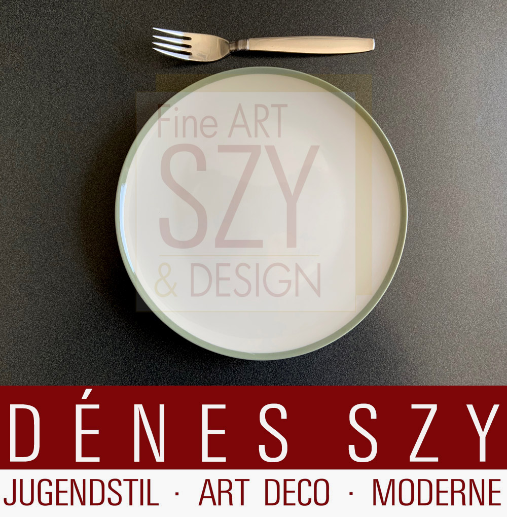 Piatto da dessert, Modello: Urbino con bordo celadon / bordo festa, Design: Trude Petri 1931, Esecuzione: KPM Berlin, marchato con scettro blu e una lettera dell'anno per il 1938