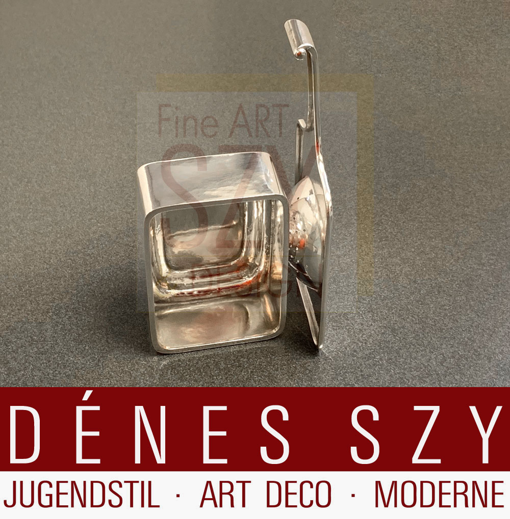 Art Déco, colino da tè Bauhaus, Design ed esecuzione: Emmy Roth, Werkstatt Berlin intorno al 1925/27, Germania, argento 800