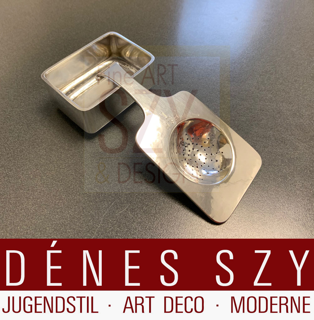 Art Déco, colino da tè Bauhaus, Design ed esecuzione: Emmy Roth, Werkstatt Berlin intorno al 1925/27, Germania, argento 800