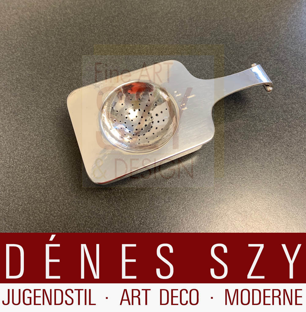 Art Déco, colino da tè Bauhaus, Design ed esecuzione: Emmy Roth, Werkstatt Berlin intorno al 1925/27, Germania, argento 800