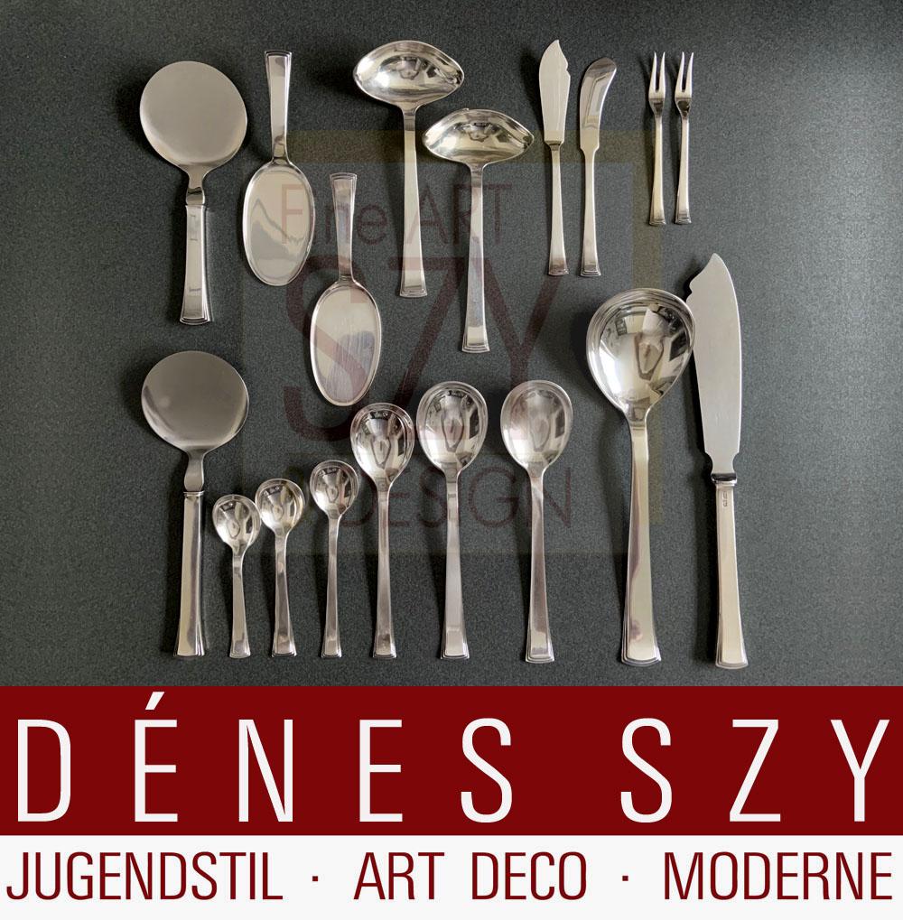 Posate in argento Art Déco fatto a mano per 12 persone, Modello # 32 CONGO, FATTO A MANO, Design: Aage Weimar, Esecuzione: argentieri Evald Nielsen, Danimarca, argento 925 e argento 830, 150 pezzi in totale, nella scatola delle posate originale di CARRS Silver Sheffield