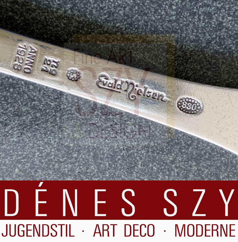 Cucchiaio da zucchero / cucchiaio per bambini, Modello di posate ARESOLV No. 21, Design ed esecuzione: Evald Nielsen, Copenhagen 1928, Danimarca, argento 830