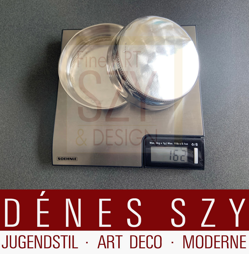 Paio di sottobicchieri in argento, Design ed esecuzione: Gebrüder Kühn Silberwarenfabrik, Schwäbisch Gmünd, Germania anni '50, Argento 925