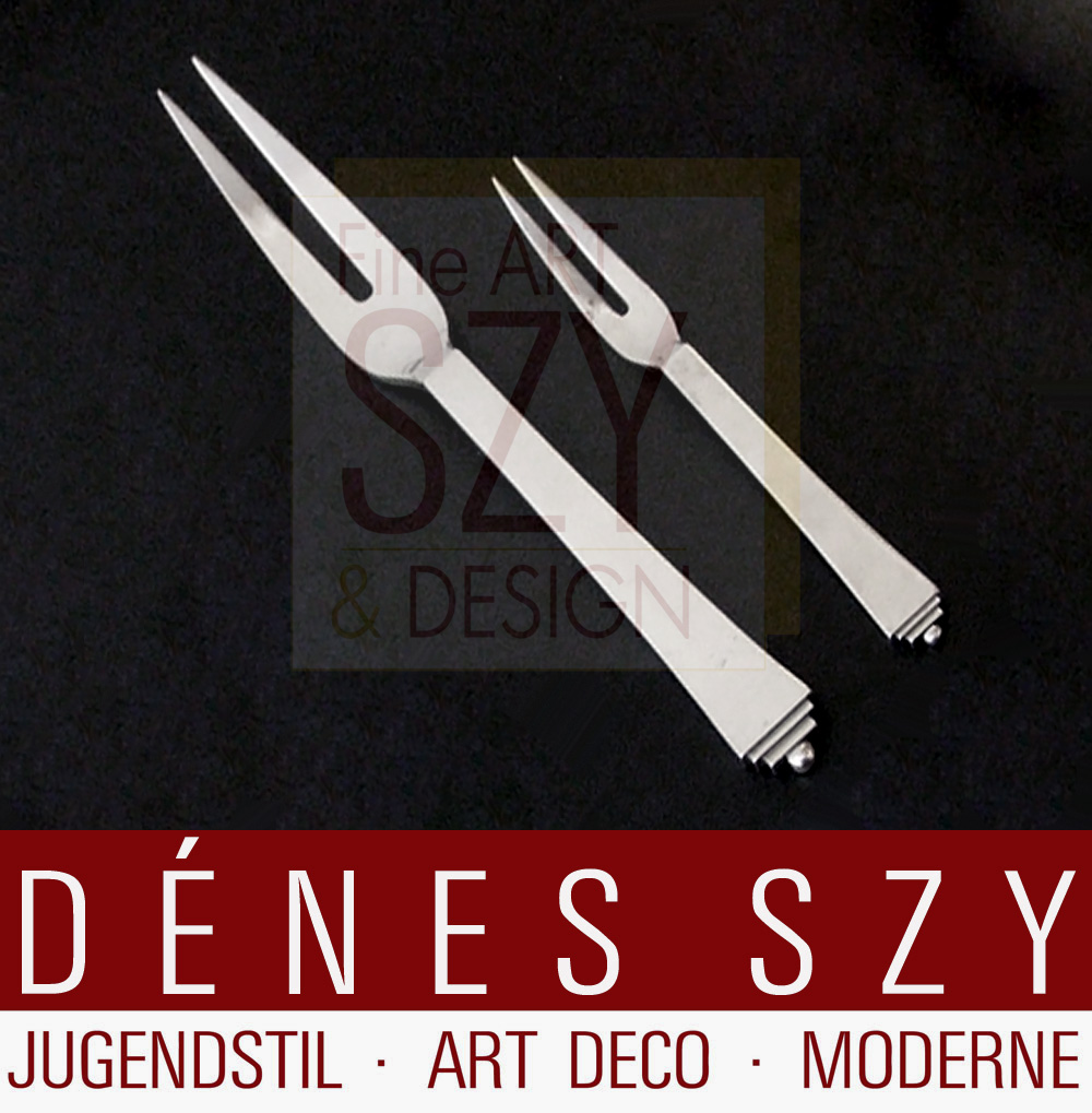 Forchetta al limone, forchettina per salumi, Design: Harald Nielsen 1927 - Collezione Pyramid, Esecuzione: argentiere Georg Jensen, Copenhagen Danimarca 1933-44, Argento sterling