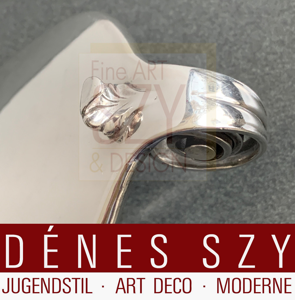 Pre-war Porta toast Art Déco # 510, Design: Gustav Pedersen circa 1927, Esecuzione: argentieri Georg Jensen, Copenaghen 1933-44, Danimarca, Argento sterling