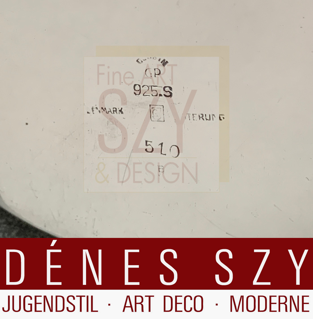 Pre-war Porta toast Art Déco # 510, Design: Gustav Pedersen circa 1927, Esecuzione: argentieri Georg Jensen, Copenaghen 1933-44, Danimarca, Argento sterling