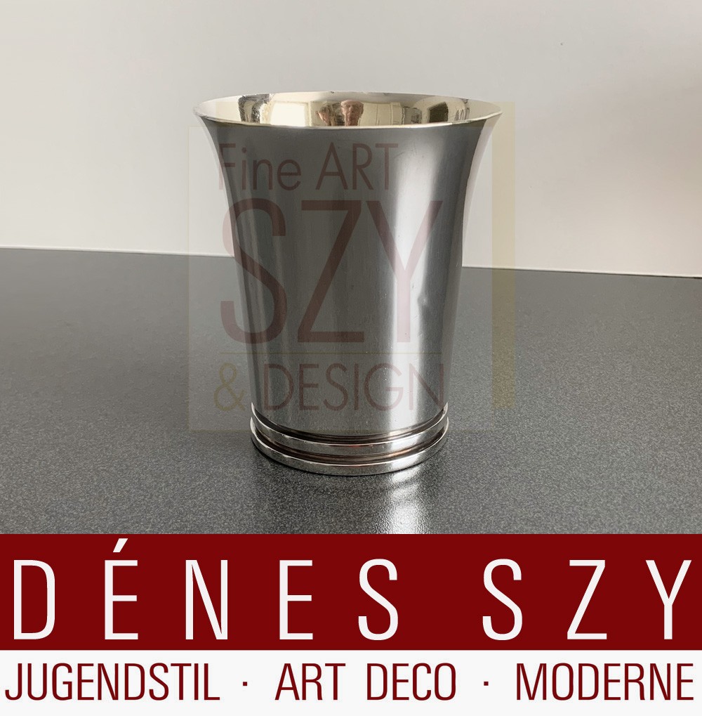 Pre-war Tazza # 600B, Design: Harald Nielsen intorno al 1930, Esecuzione: Georg Jensen Silversmith's, Copenhagen Danimarca 1933-44, argento sterling