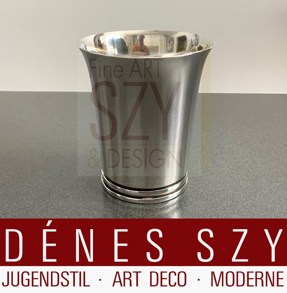 Pre-war Tazza # 600B, Design: Harald Nielsen intorno al 1930, Esecuzione: Georg Jensen Silversmith's, Copenhagen Danimarca 1933-44, argento sterling