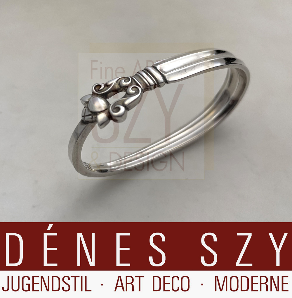 Portatovagliolo Art Déco, variante rara, Modello: Acorn, Konge # 4, Design: Johan Rohde circa 1915, Esecuzione: argentieri Georg Jensen, Copenaghen 1950 circa, Danimarca, Argento 925, argento sterling