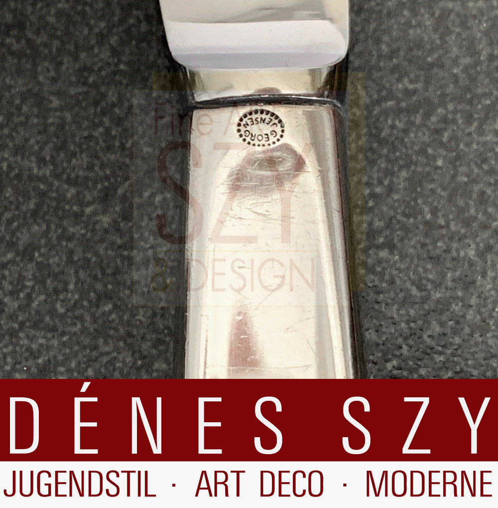Servizio di posate per 6 persone, modello Cypress / Cypres #99, 30 parti, Modello: Tias Eckhoff 1954, Esecuzione: argentieri Georg Jensen, Copenaghen anni '50 circa, argento sterling
