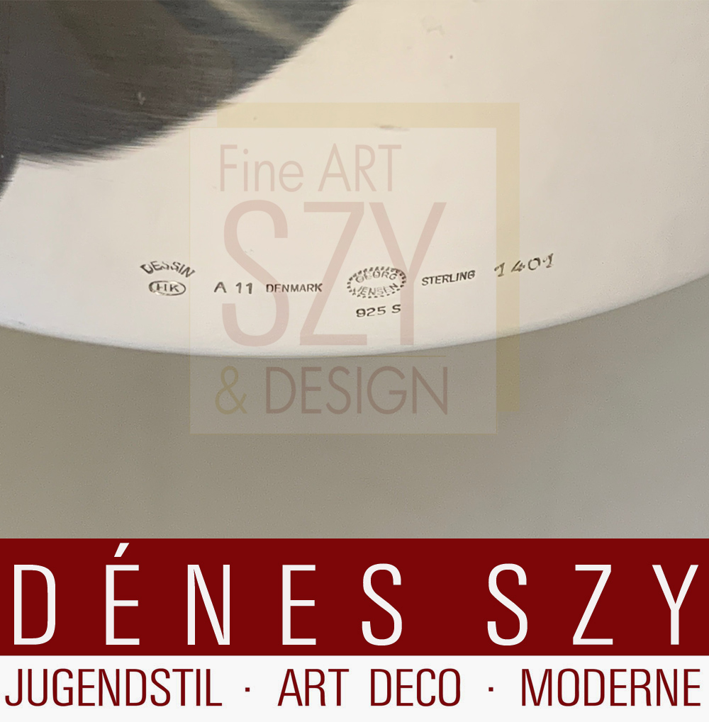 Orologio a parete Georg Jensen # 1401, Design: Henning Koppel 1978, Esecuzione: Georg Jensen argentieri, Copenhagen 1999, Danimarca, Argento 925, argento sterling, alluminio smaltato e vetro