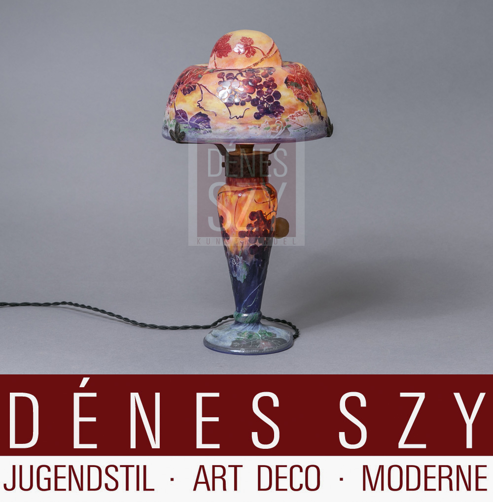 Lampada da tavolo Daum Nancy Art Nouveau, decoro di vino, lumaca,