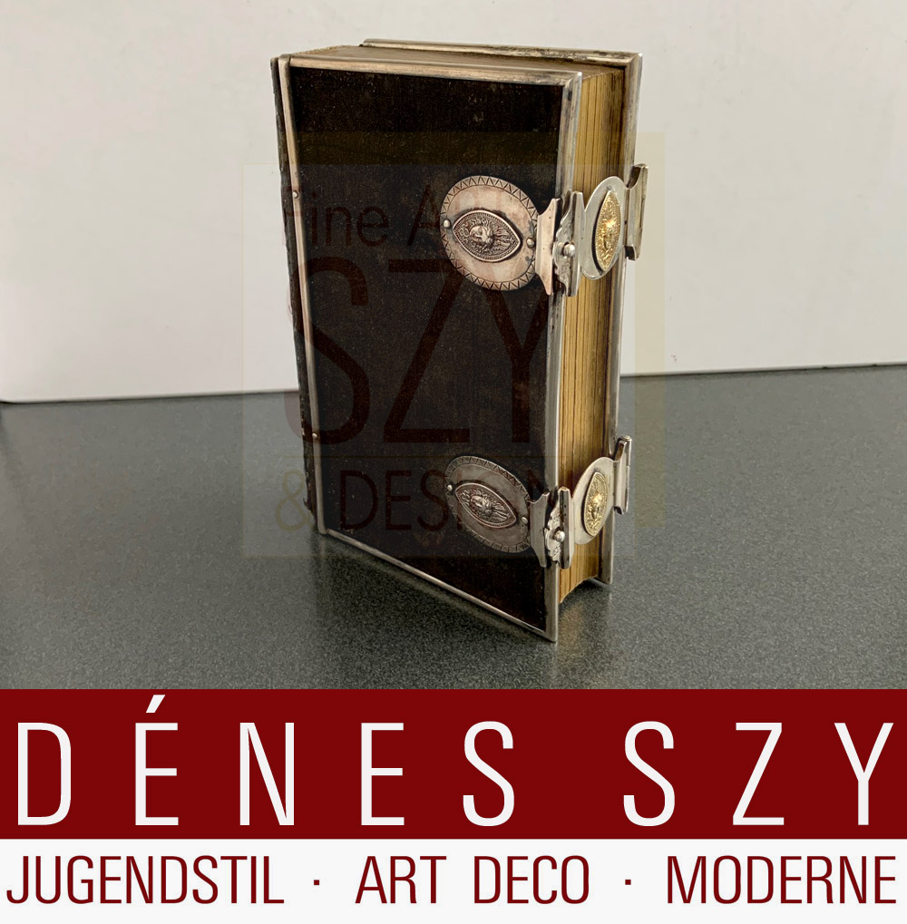 Libro dei canti per la Chiesa e il culto domestico, Pubblicato nel 1811, Ducato di Würzburg e Bamberg, con copertina e dorso bordati in argento, con due fermalibri in argento Empire con medaglioni, pagine di libro con bordi dorati