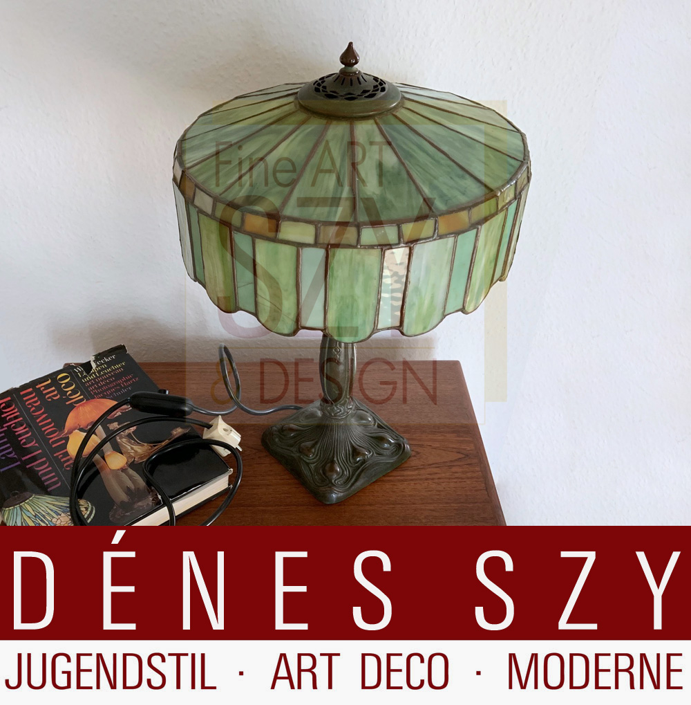 Lampada da tavolo in vetro epoca Arts and Crafts di Handel USA intorno al 1900