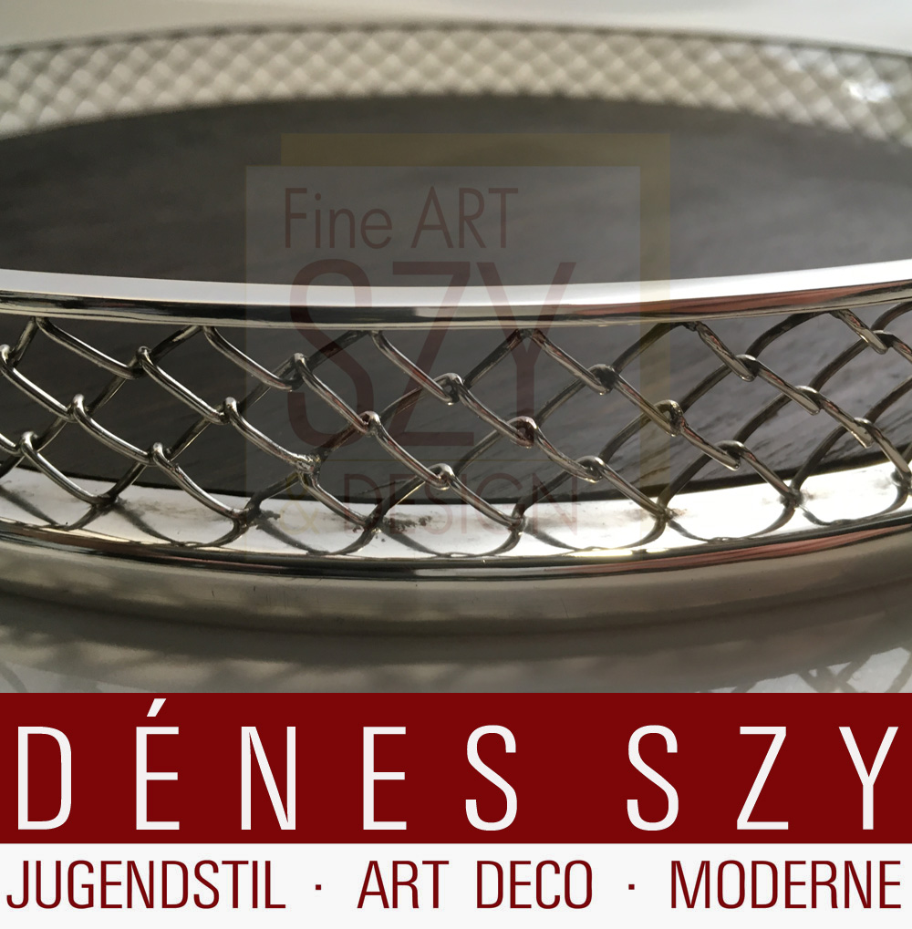 Vassoio rotondo moderno Mid Century, Argento 925 con legni pregiati, Design: Svend Weihrauch anni '40, Esecuzione: argentieri Frantz Hingelberg, Aarhus 1948-71, Danimarca, argento sterling