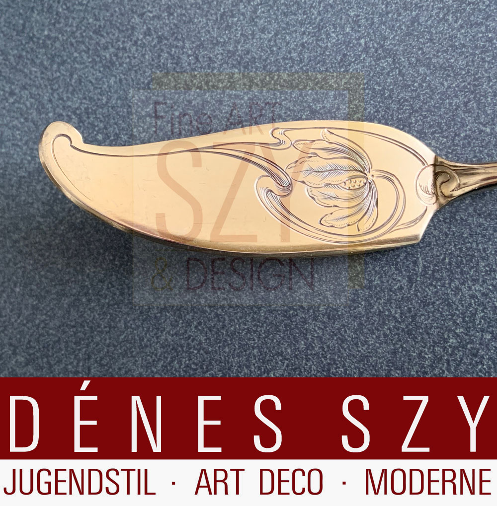 Coltello da formaggio in argento pieno parzialmente inciso e dorato, per la Fiera mondiale di Parigi del 1900. Modello numero. 2401, Modello iris. Posate d'argento in stile liberty tedesco, Progettazione ed esecuzione: P. Bruckmann e filgi, Heilbronn, Germania, Argento 800
