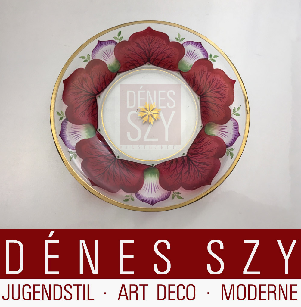 Piatto piccolo in vetro Art Nouveau con pittura a smalto Bavarese o Boehmerwald