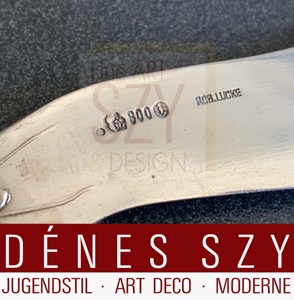 Paio di posate da pesce Art Nouveau con decoro di animali marini: polpo e aragosta o gambero di fiume, Peter Bruckmann, Heilbronn, Germania, Argento 800