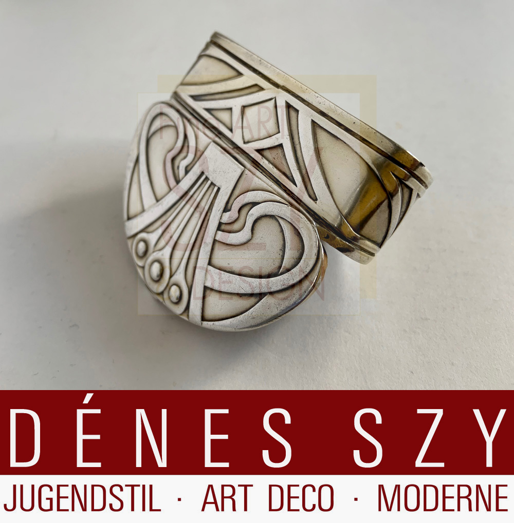 Scatolina con coperchio in argento Art Nouveau, Design: attribuito a Patriz Huber, intorno al 1901, Esecuzione: Martin Mayer, Mainz intorno al 1901, Germania, Argento 800 con delicata placcatura in oro originale