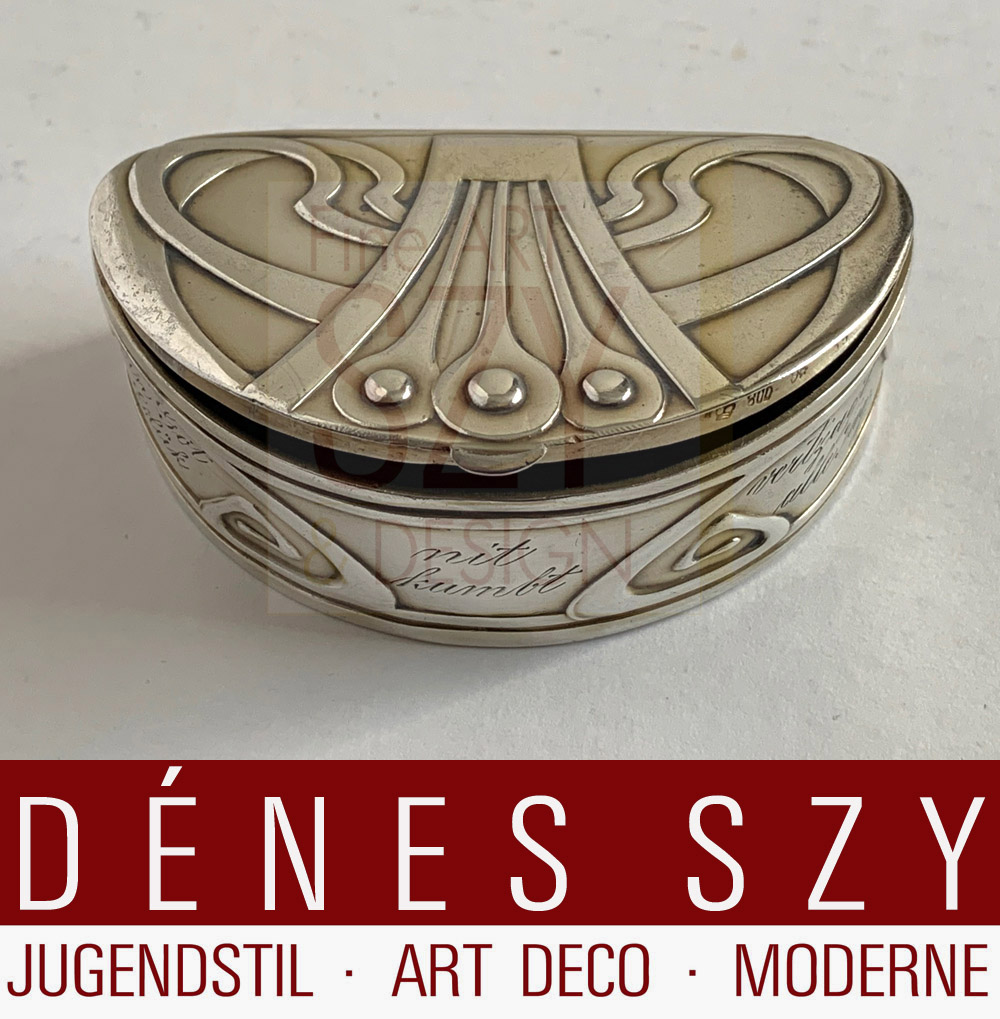 Scatolina con coperchio in argento Art Nouveau, Design: attribuito a Patriz Huber, intorno al 1901, Esecuzione: Martin Mayer, Mainz intorno al 1901, Germania, Argento 800 con delicata placcatura in oro originale