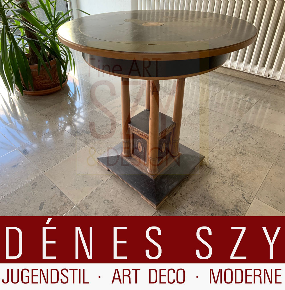 Tavolo / tavolino con intarsi, Mobili in stile liberty, Design: probabilmente Josef Maria Olbrich, Darmstadt intorno al 1905, Vari legni da frutto, madreperla, elaborati intarsi, intagli