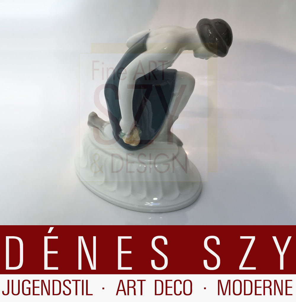 Curdo inginocchiato, Figura di porcellana del Corteo nuziale di Amberg, Design: Adolph Amberg 1904-10, Esecuzione: manifattura delle poercellane Berlino - KPM, 1914-18