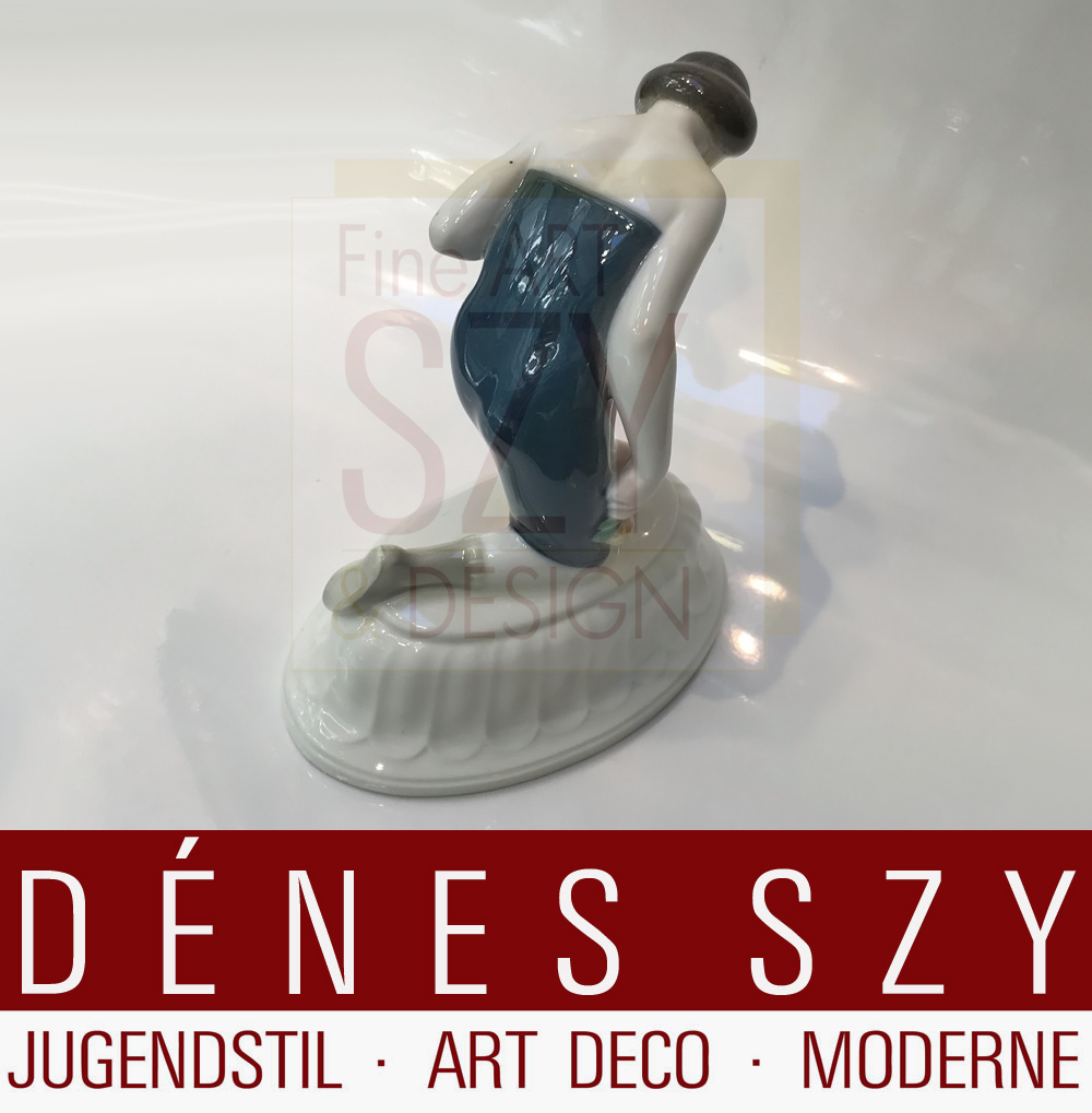 Hochzeitszug KPM Berlin Porzellan Kniender Kurde Adolph Amberg, Entwurf 1904-10, Ausfuehrung: Staatliche Porzellanmanufaktur Berlin – KPM, 1914-18