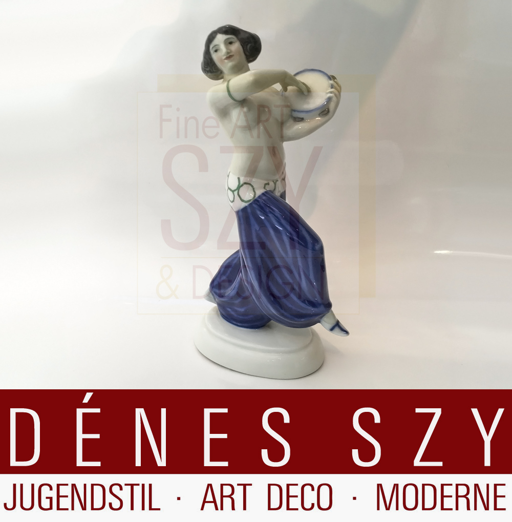 La persiana con tamburello, figura in porcellana di KPM Berlino