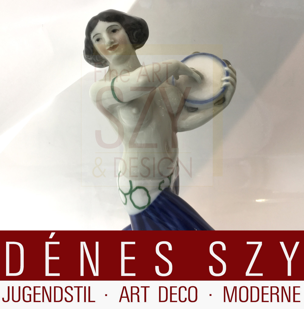 La persiana con tamburello, figura in porcellana di KPM Berlino