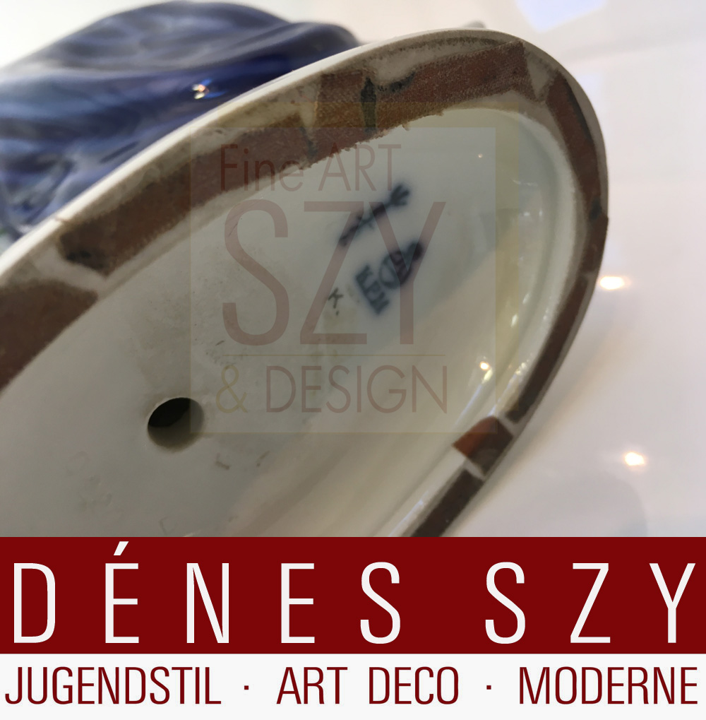 La persiana con tamburello, figura in porcellana di KPM Berlino