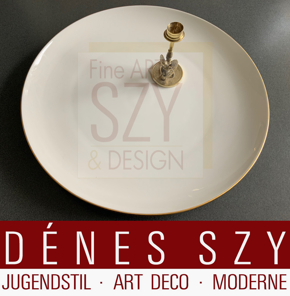 Sottopiatto grande del servizio da tavola in porcellana modello Urbino, Design: Trude Petri 1931, Esecuzione: KPM Berlin 1931-1960, Germania, con bordo in oro