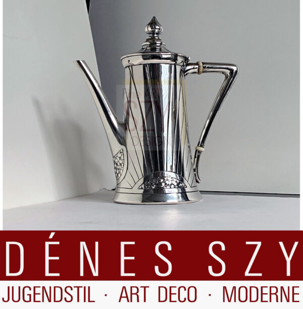 Secessionist mocha, coffee pot with diana head hallmark for 800 silver, Vienna 1900, Mz.:AB Symbolism