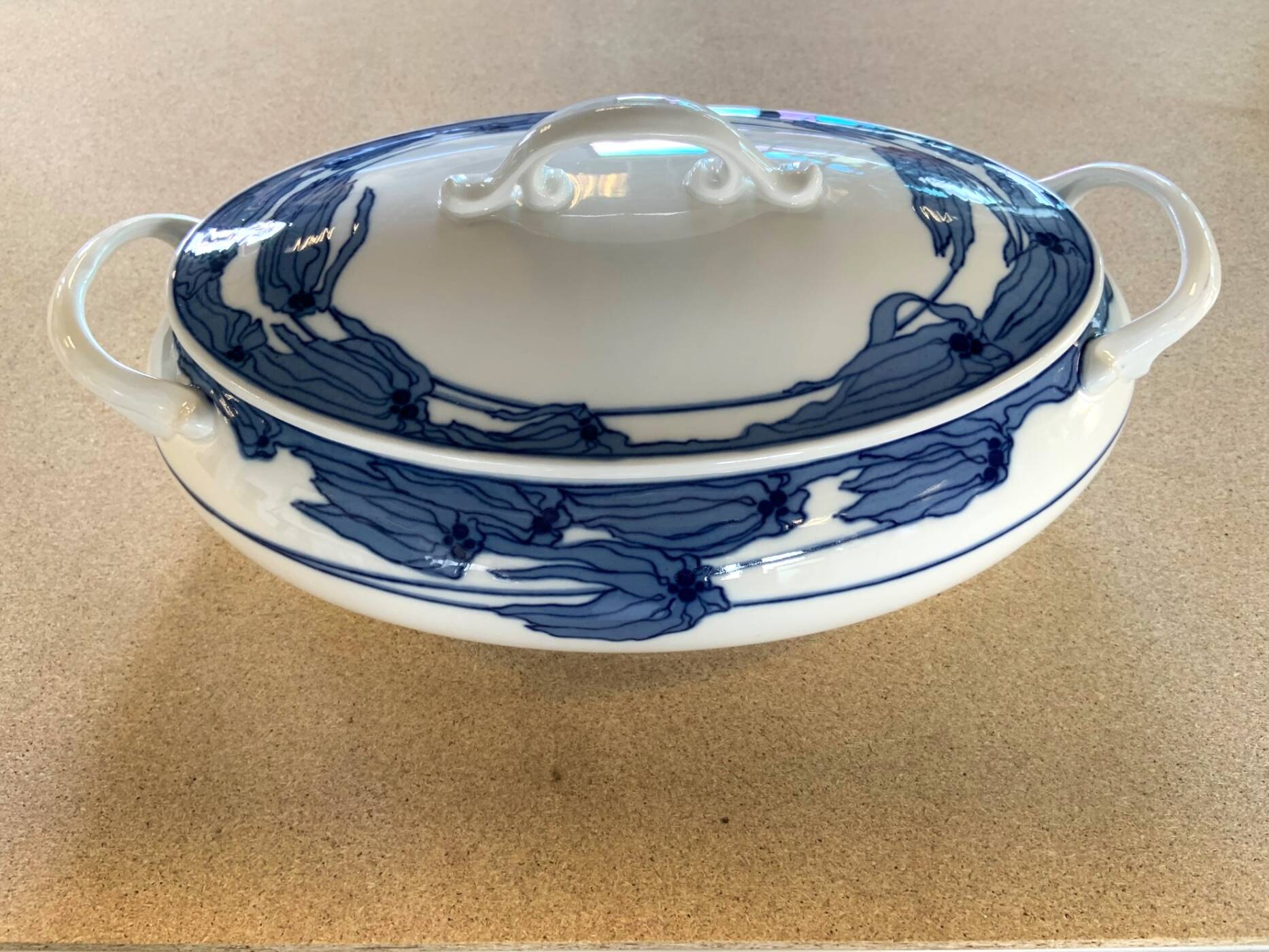 Collector's porcelain, Meissen Arnica tureen Rudolf Hentschel - Image 9