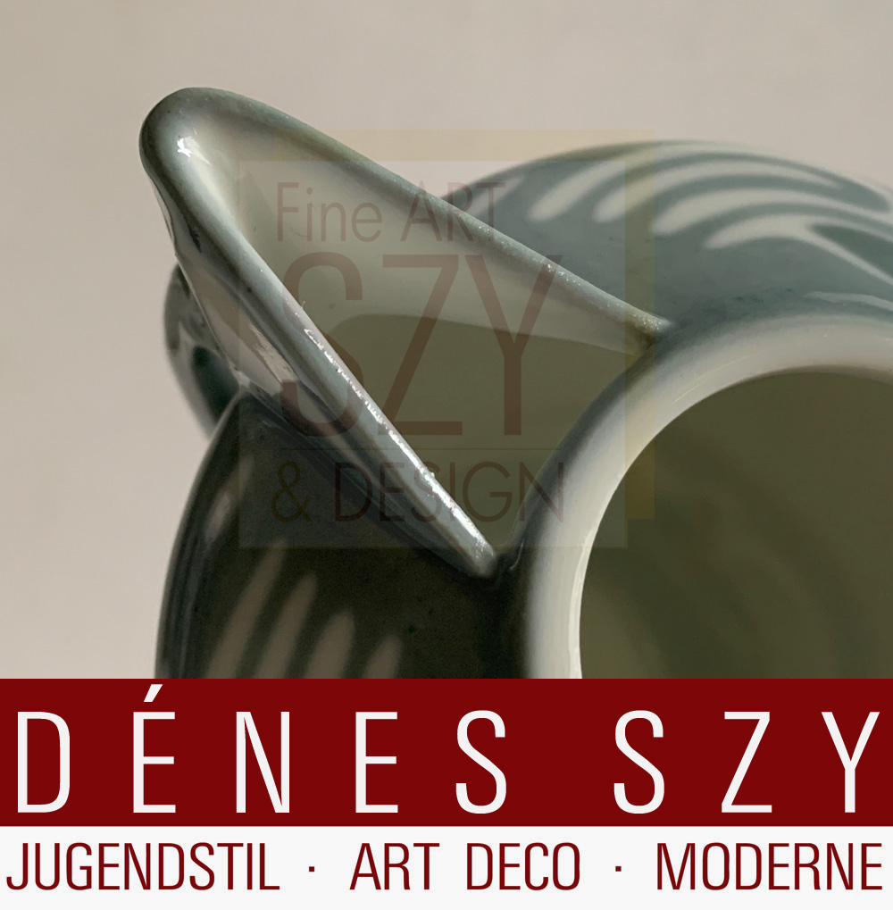 Meissen, rare Art Nouveau porcelain milk jug, Shamrock pattern, Design by Theodor Grust.